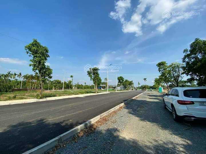 Chủ Cần Bán Gấp Lô Đất 100M2 Mặt Tiền 5M, Cạnh Ubnd Xã Hạ Bằng Mới Giá Nhỉnh 3 Tỷ