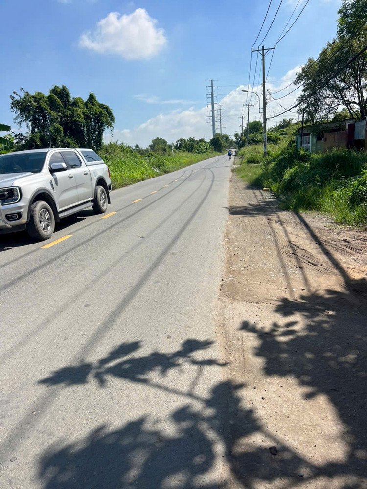 Giá Sốc 500 Triệu Bán Nhà Xưởng 2Mt Cực Đẹp – Ngay Ngã Tư Cầu Lớn