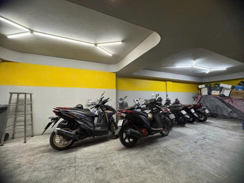 Bán Nhà Hẻm 10M Hồng Bàng - Giao Minh Phụng, 6,5X22m, 6 Tầng - 12 Chdv, Chỉ 26,9 Tỷ,