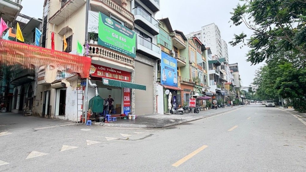 Nhỉnh 9 Tỷ ! Siêu Phẩm Đất Ngọc Thụy – Lô Góc 3 Mặt Thoáng – Kinh Doanh Đỉnh Cao