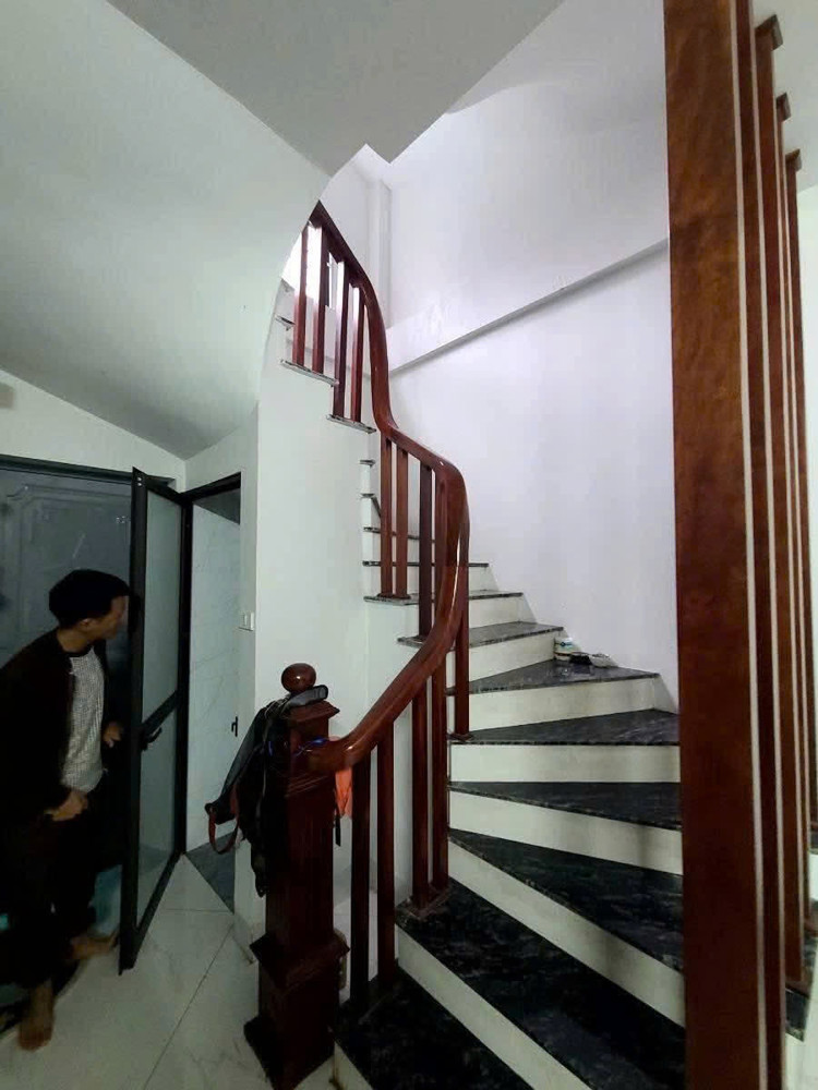 Nhà Mới Thụy Phương – 5 Tầng – 3 Mặt Thoáng – Ở Ngay Cực Sướng – Chỉ 5.85 Tỷ