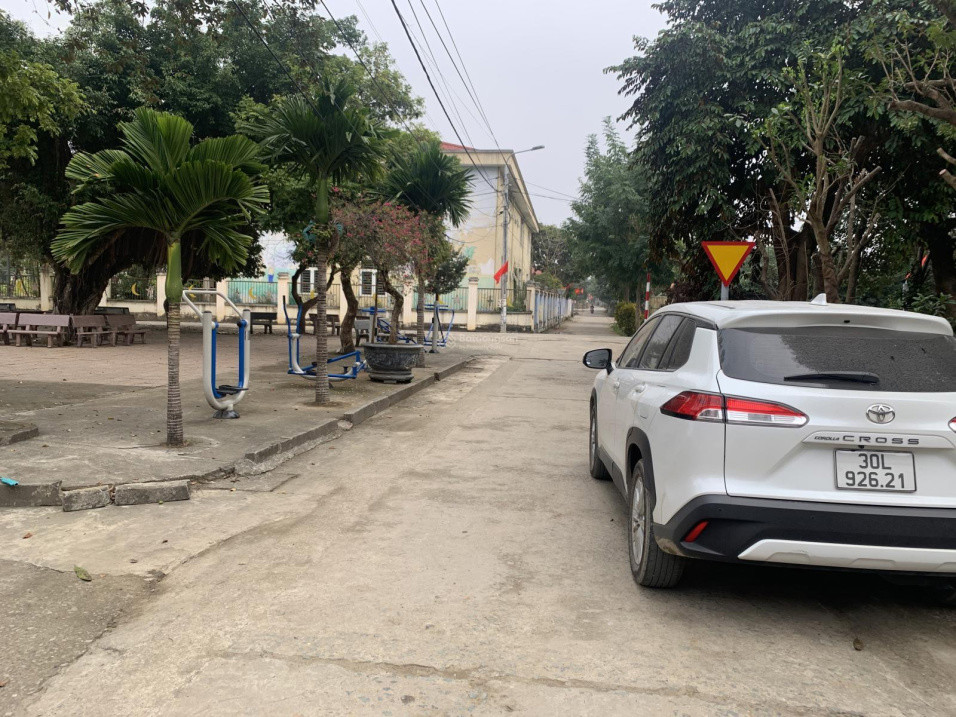 Bán Đất Xã Hoà Lạc Xây Ngay Cho Thuê, 100M2 View Hồ Mt 8M Chỉ Hơn 3 Tỷ