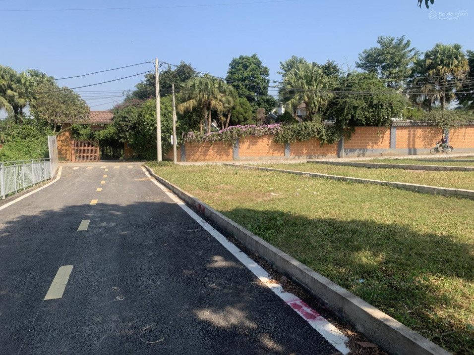 Bán Đất Xã Hoà Lạc Xây Ngay Cho Thuê, 100M2 View Hồ Mt 8M Chỉ Hơn 3 Tỷ