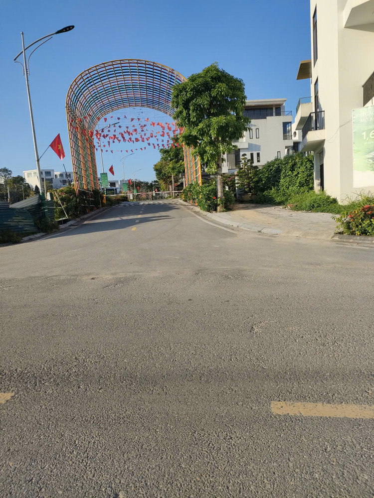 Chính Chủ Bán Gấp Lô Đất Có Dt: 338,8 M Full Thổ Cư