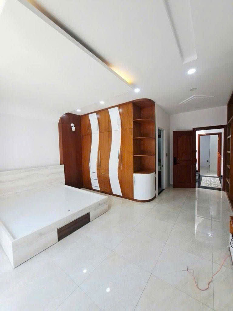 Chưa Tới 130 Triệu/m2 - Có Ngay Nhà Mặt Tiền Lê Văn Qưới - Kinh Doanh Đa Ngành - Chỉ 13.X Tỷ (Tl)