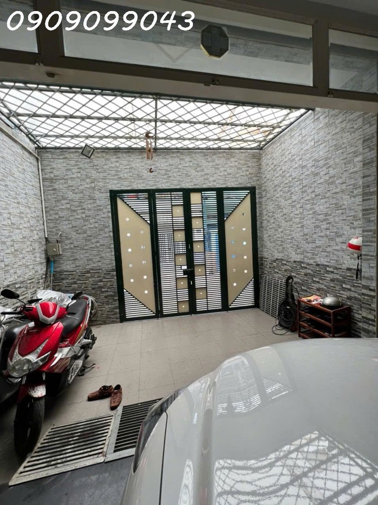 Nhà Đẹp Hẻm Xe Hơi – Có Thang Máy, Giáp Tân Bình