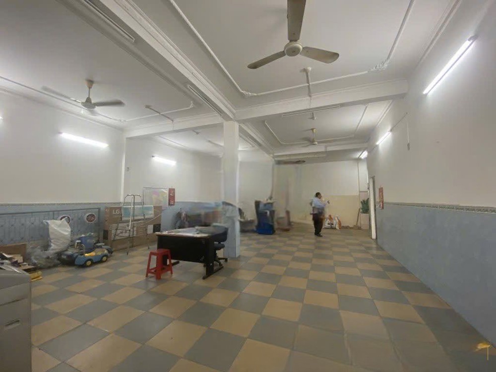 Cho Thuê Nhà Mặt Tiền Lê Thúc Hoạch Q.tân Phú 240M², 4Tầng, Ngang 10M, 60Triệu