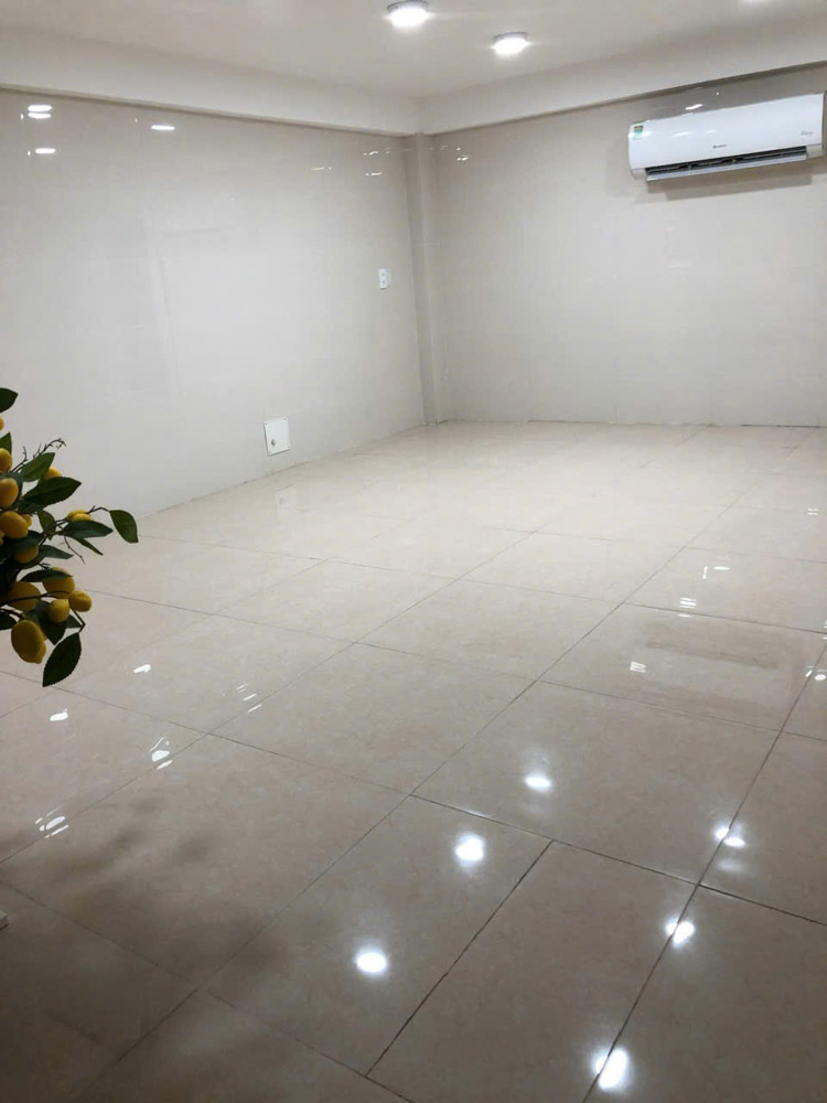 Chính Chủ Cần Cho Thuê Nhà Nguyên Căn Mặt Tiền Đường Nguyễn Hữu Cảnh, P19, Q Bình Thạnh, Hcm