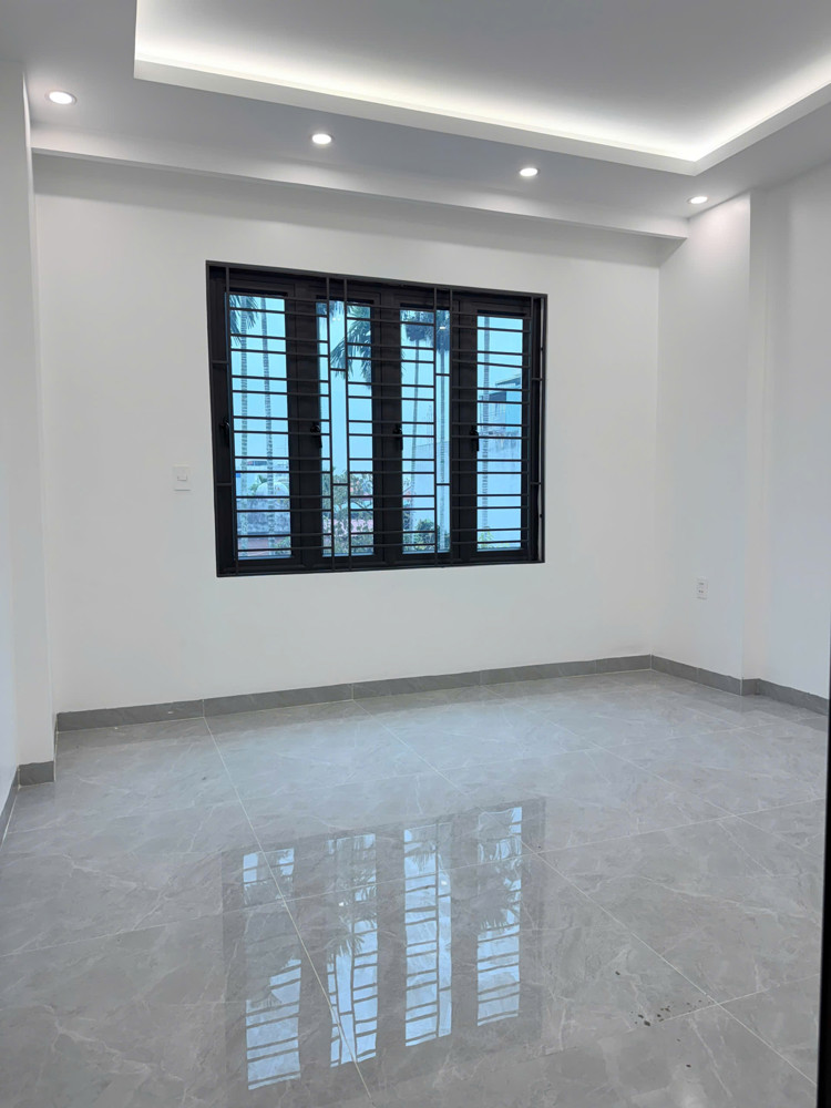 Bán Nhà 4 Tầng Mặt Đường Hàng Tổng – Hải An – Kinh Doanh Tốt – Giá 5,28 Tỷ