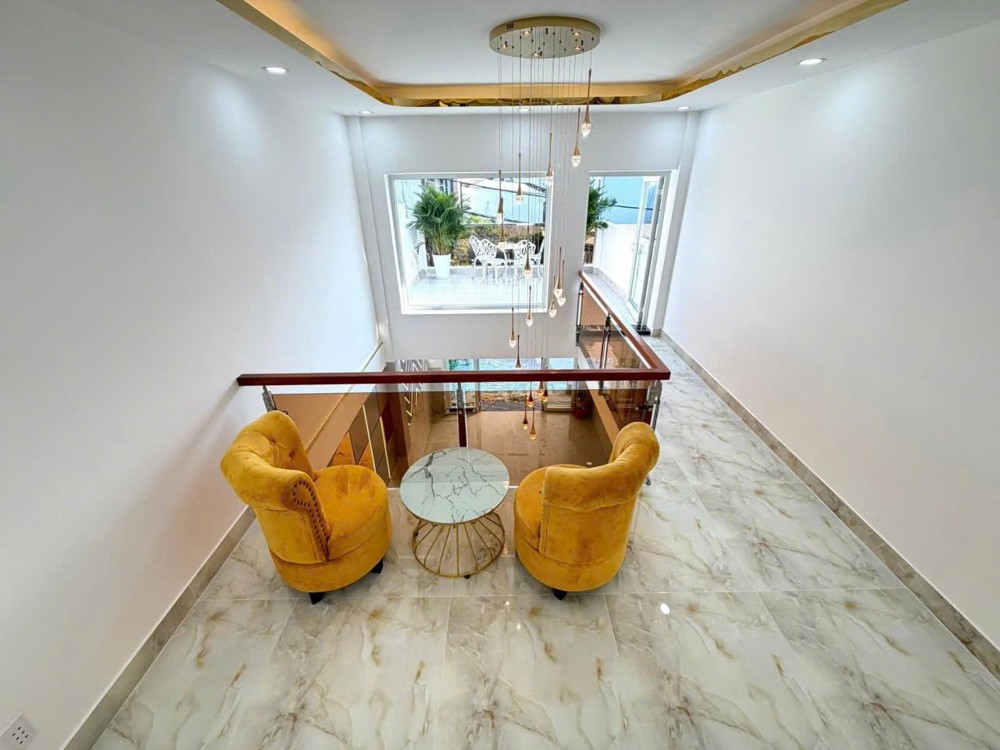 Xe Hơi Để Trong Nhà, Huỳnh Thị Đồng, 4X19m, Cạnh Phú Mỹ Hưng, Hơn 8 Tỷ