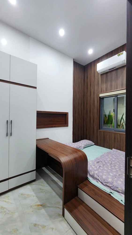 Nhà 5 Tầng Đẹp– 43M – Giá Hiếm – Tiện Ích Ngập Tràn - Hàng Xóm Aeon