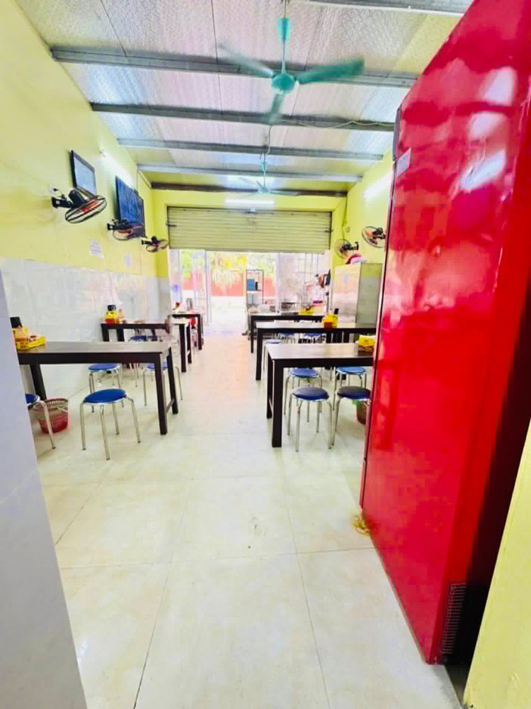 Bán Nhà Long Biên, 68M, Mặt Tiền 5M, Vỉa Hè, Ôtô Tránh, Đối Diện Trường Học