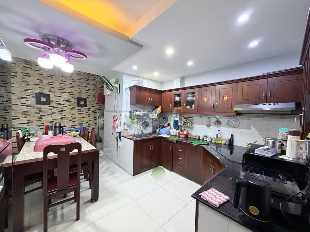 Mặt Tiền Đỗ Nhuận, Tân Phú - Dtsd 250M2 - 4 Tầng - Kinh Doanh - 9.X Tỷ