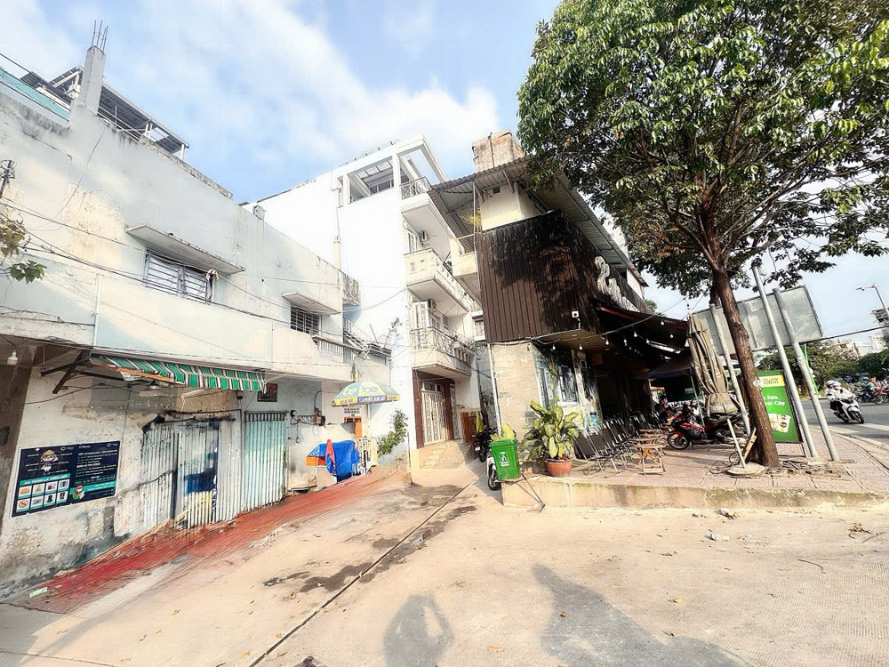 Bán Nhà Mtkd Đ.trường Sa, Quận 3 - Ngang Lớn 10M*8m Sh Vuông Đẹp - Vị Trí Kd Siêu Đỉnh* Liên Hệ