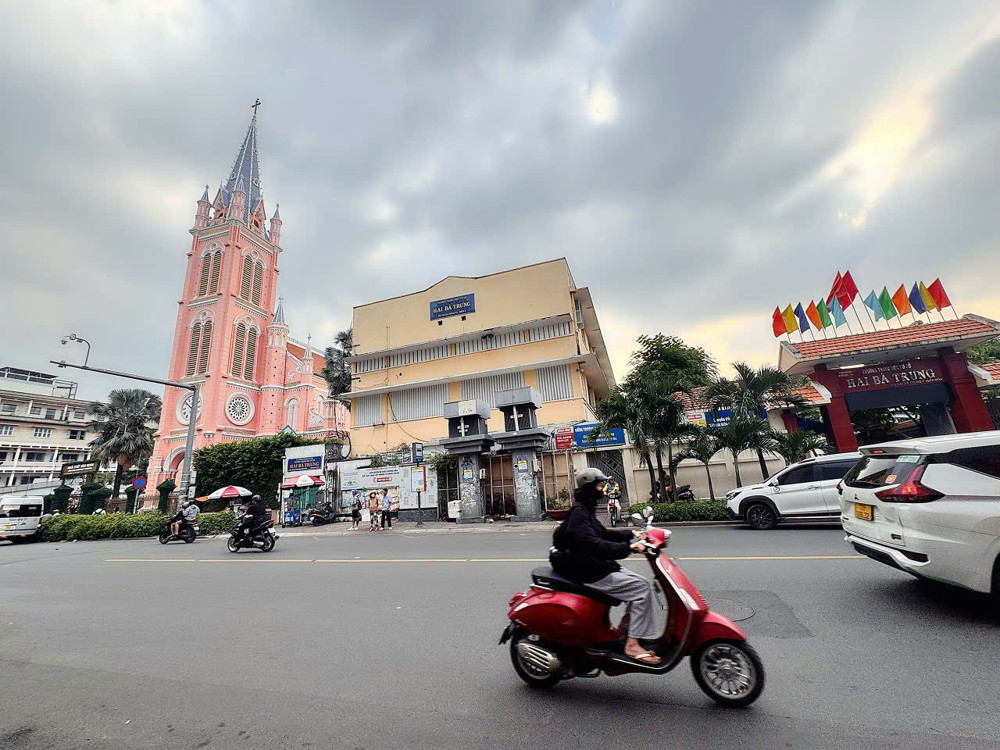 Bán Quỹ Đất Siêu Hiếm Mt Hụt Đ.hai Bà Trưng, Tân Định, Quận 1 - Dt 125M2 Ngang 5M Nở Hậu 7M * 32M