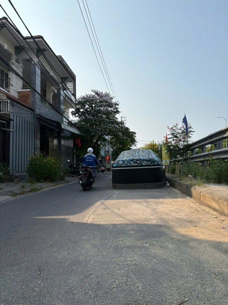 Lô Đất 178M2 - Tặng Kèm Nhà Cấp 4 - Diên Tích Khủng - Sau Lưng Mặt Tiền Trường Chinh - Cẩm Lệ - Giá