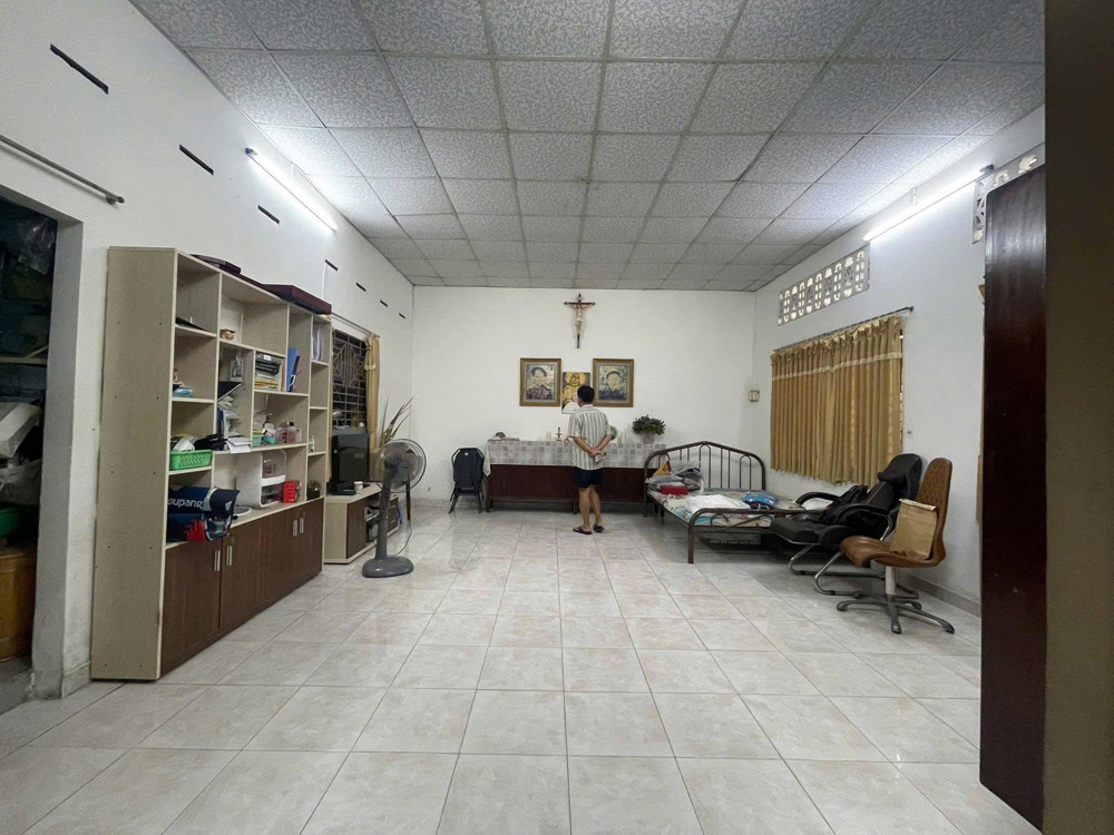 Bán Nhà Mặt Tiền Nghĩa Hòa - Gần Bành Văn Trân, 12X12m, 2 Tầng Cũ, 1 Đời Chủ, Chỉ 15,9 Tỷ