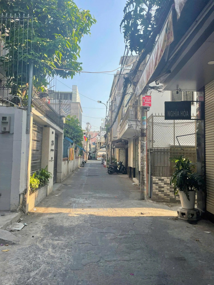 Bán Nhà Mặt Tiền Nghĩa Hòa - Gần Bành Văn Trân, 12X12m, 2 Tầng Cũ, 1 Đời Chủ, Chỉ 15,9 Tỷ