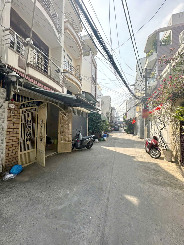 Bán Nhà Hẻm 6M Oto Trước Nhà Âu Dương Lân P3q8 Chánh Hưng