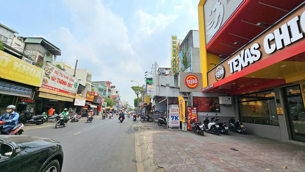 Nhà Mặt Phố Khu 307 Bàu Cát Tân Bình 133M2, 2 Tầng, Sổ Hồng Chính Chủ 15 Tỷ. Lh: 0898333313