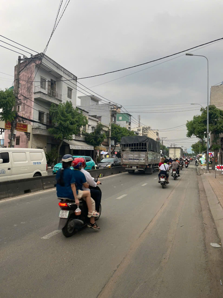 Giảm Sốc – Bán Nhà Mặt Tiền Nguyễn Thị Sóc (10X48) – Gần Chợ Đầu Mối – Hóc Môn