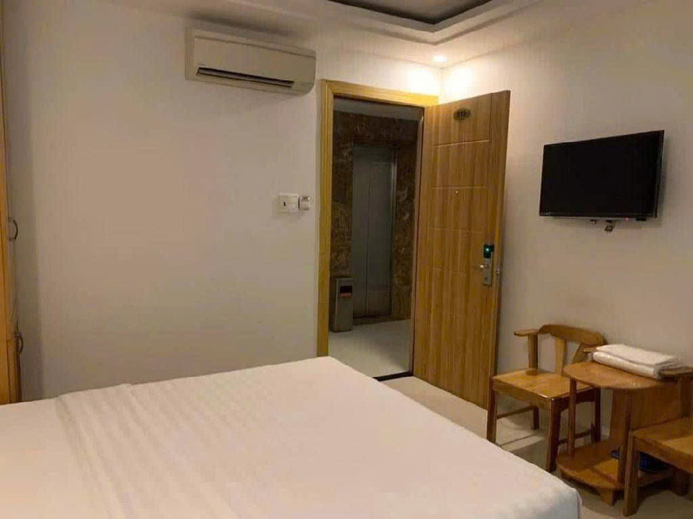 Quận 7, Cần Bán Khách Sạn 3 Sao, 8 Tầng, Chỉ Hơn 40 Tỷ, Tại Khu Dân Cư Tân Quy,