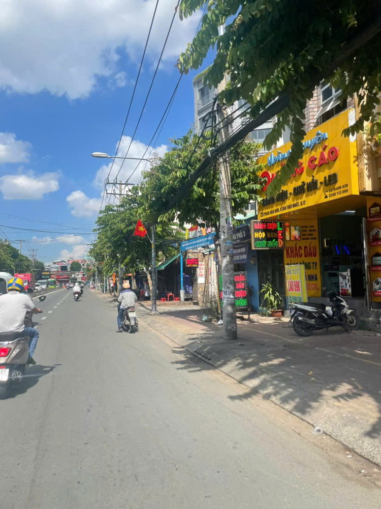 Bán Nhà Góc 2 Mặt Tiền Phan Văn Hớn – Vị Trí Vàng, Tiềm Năng Khai Thác Cao