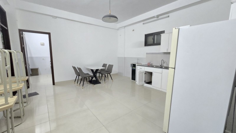 ► Mt Hải Phòng Gần Chợ Đêm, 110M2, (+ 190M2 Ngoài Sổ), 7 Tầng Hiện Đại 6 Căn Hộ Studio