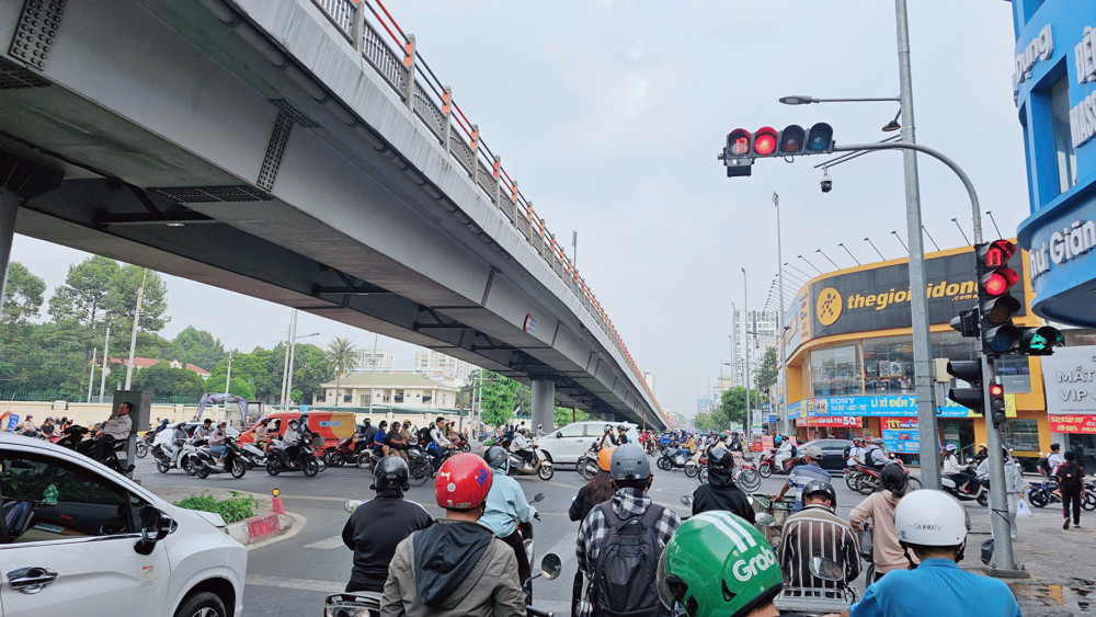 Nhà Mặt Phố Khu 307 Bàu Cát 33M2, 2 Tầng, Sổ Hồng Riêng, Giá 15 Tỷ! Lh: 0898333313