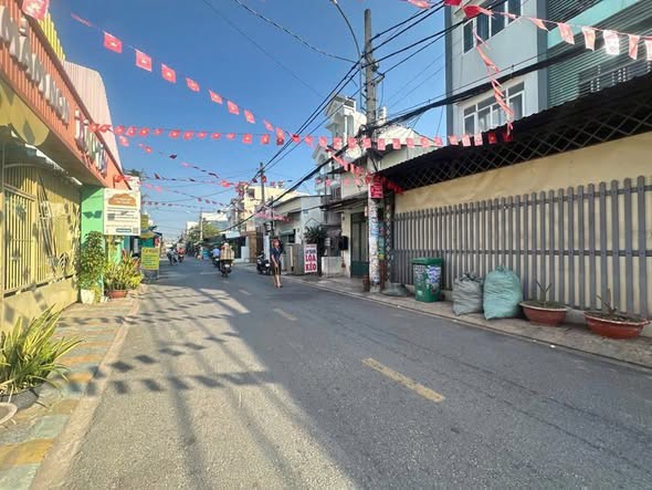 Bán Nhà Mặt Tiền 5 Tầng 10X25m Giá 18,99 Tỷ Đường Hiệp Thành 05