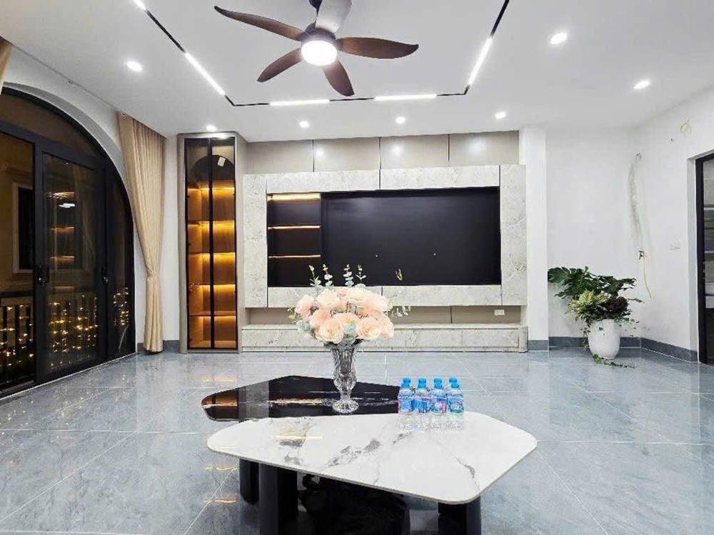 Tác Phẩm Nhà Phố Cao Cấp – Trung Tâm Thạch Bàn