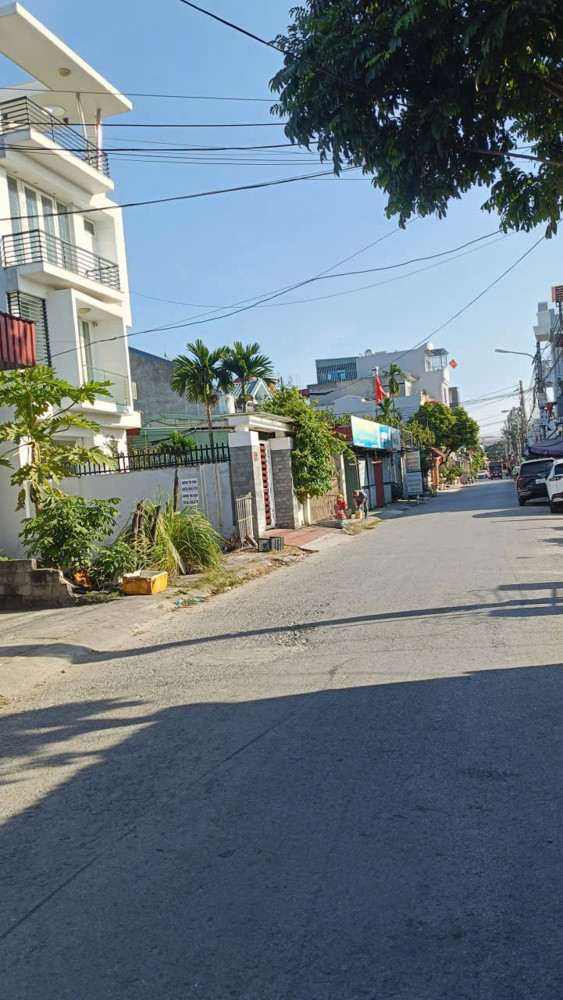 Bán Đất Mặt Đường Hạ Đoạn 40 – Đông Hải – Kinh Doanh Tốt – Giá 3,75 Tỷ