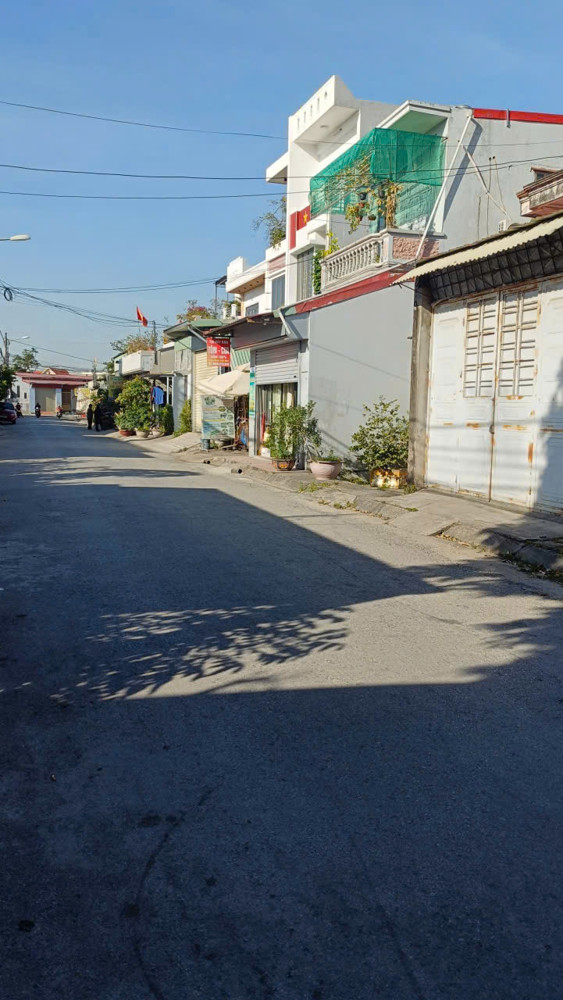 Bán Đất Mặt Đường Hạ Đoạn 40 – Đông Hải – Kinh Doanh Tốt – Giá 3,75 Tỷ