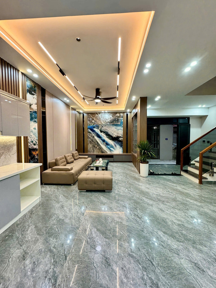 Bán Nhà 4 Tầng Khu Hồ Sen – Mt 7,5M – Nhà Mới – Ô Tô Sát Nhà – Giá 5,45 Tỷ