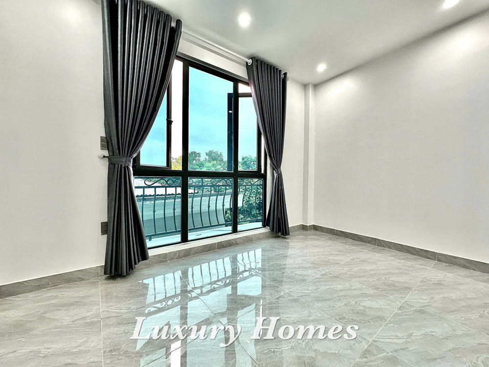 Bán Nhà 4 Tầng Khu Hồ Sen – Mt 7,5M – Nhà Mới – Ô Tô Sát Nhà – Giá 5,45 Tỷ