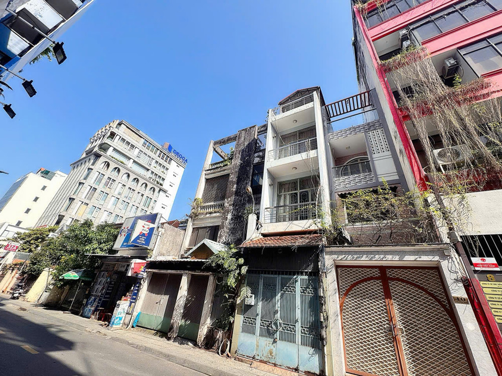 Bán Nhà Mtkd Đường Thạch Thị Thanh, Tân Định, Quận 1 - Dt Siêu Khủng 221M2 - Ngang Lớn 10.5M*25m 