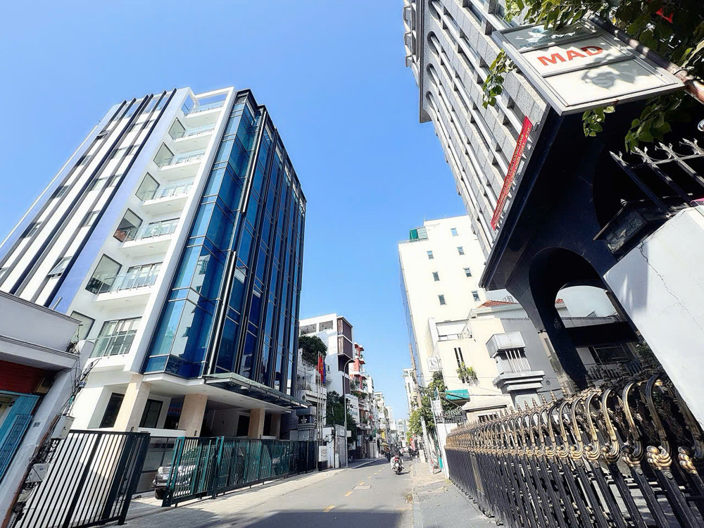 Bán Nhà Mtkd Đường Thạch Thị Thanh, Tân Định, Quận 1 - Dt Siêu Khủng 221M2 - Ngang Lớn 10.5M*25m 