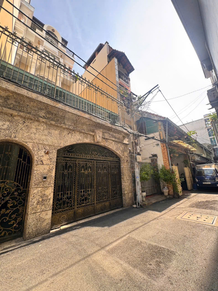 Siêu Hiếm 160M2 - Ngang 6,8M*24m - Bán Nhà 5 Tầng Thang Máy Đ.nguyễn Thị Minh Khai, Quận 1 - Chỉ