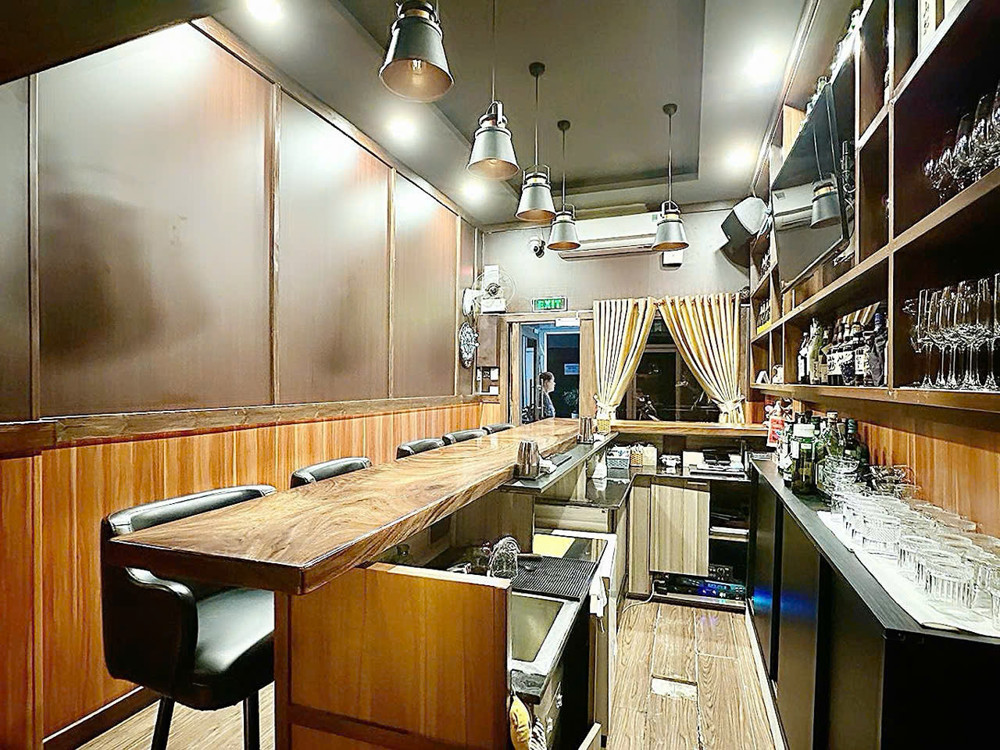 Bán Nhà 4 Tầng Hxh Đ.lê Thánh Tôn, Bến Nghé, Quận 1 - Dt 42M2 - Hdt 30Tr/th - Khu Phố Nhật Nổi