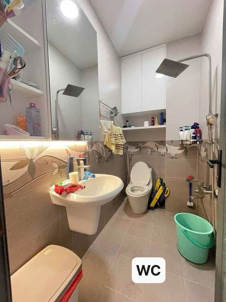 Hxh - Đường Độc Lập - 4X20m - 4 Tầng - 5Pn - Tặng Full Nội Thất - 9.X Tỷ(tl)