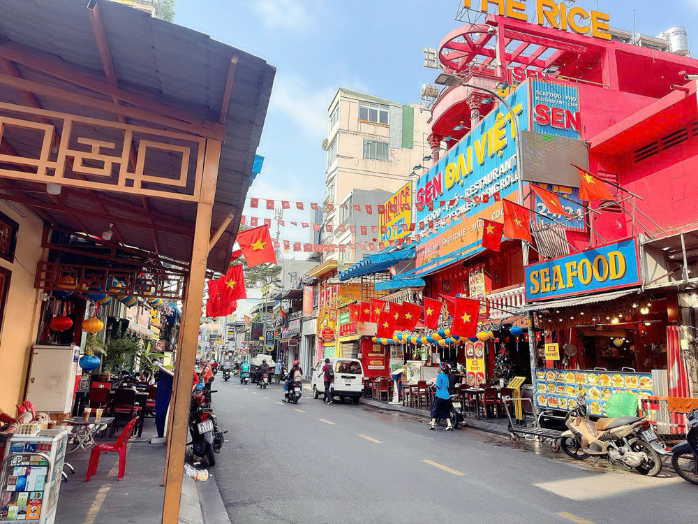 Bán Nhà 2 Tầng - Mặt Tiền Hẻm Kinh Doanh Đ.bùi Viện, Phạm Ngũ Lão, Quận 1 - Dt 64M2 Full Thổ Cư 