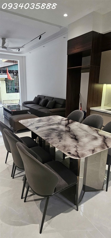 Thượng Thanh – Nhà Đẹp – Thang Máy – Full Nội Thất – Giá Trị Tăng Cao