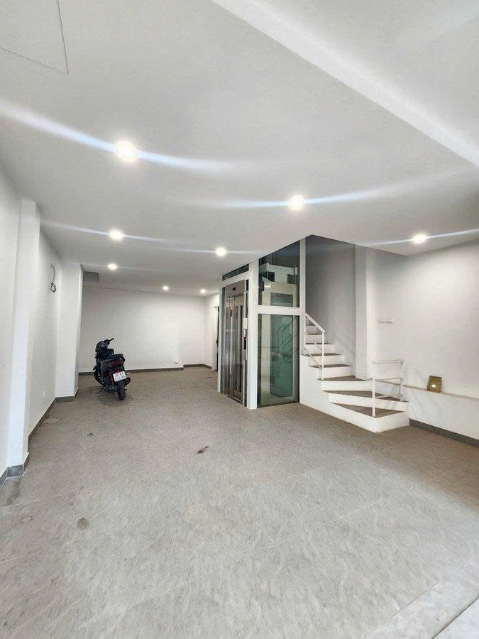 Võng Thị – Không Gian Sống Đẳng Cấp – Thang Máy – Ô Tô Tránh – Thoáng Vĩnh Viễn. 50/55M² – 6 Tầng –