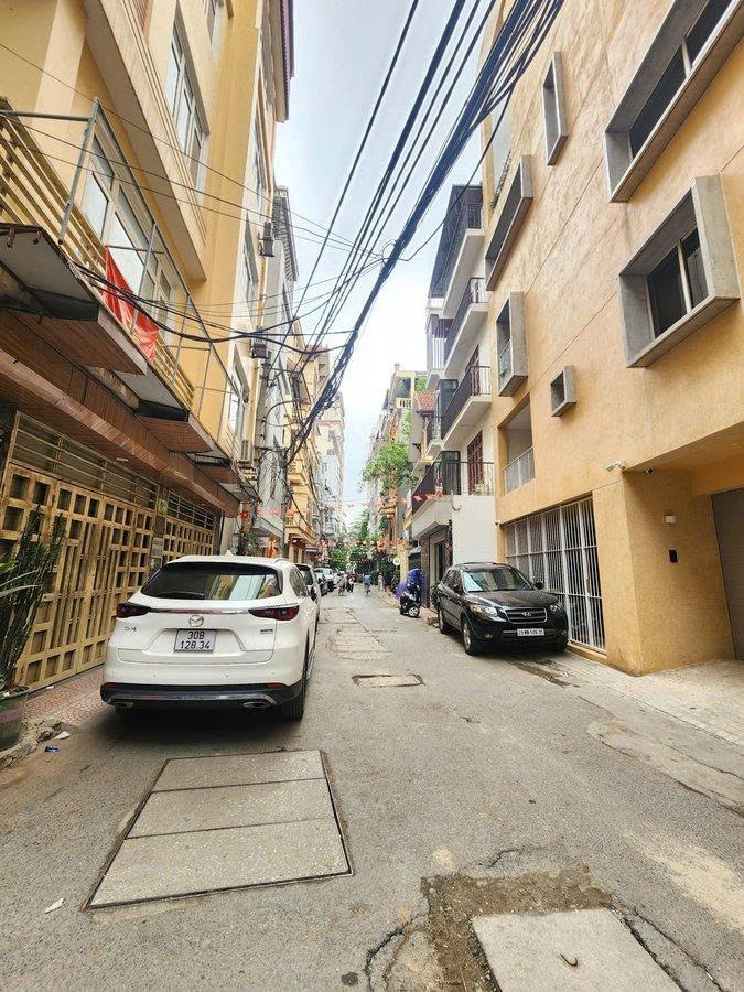 Siêu Phẩm Lạc Long Quân – Mua Là Thắng – Ô Tô Tránh – Thang Máy – Thoáng Hiếm Có. 50/55M² – 6 Tầng