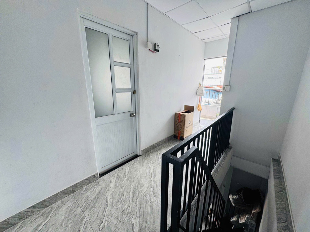 Nguyễn Cửu Vân - Đối Diện Đh Kinh Tế - Qua Cầu Tới Q.1 - Xe Tải Thông - Sổ Vuông A4 - Chỉ 8X Tỷ