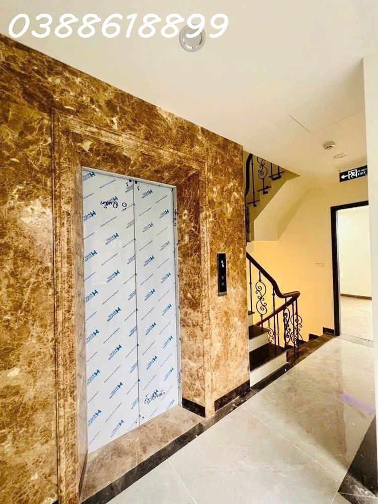 Bán Nhà Đẹp Nguyễn Trãi - Lô Góc - Mt 13,5M - 7 Tầng Thang Máy - Cách Mặt Phố 30M