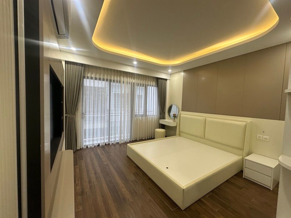 Bán Nhà Ngọc Thuỵ 44M X 7T Gara Oto Thang Máy Nhỉnh 15T Còn Tl