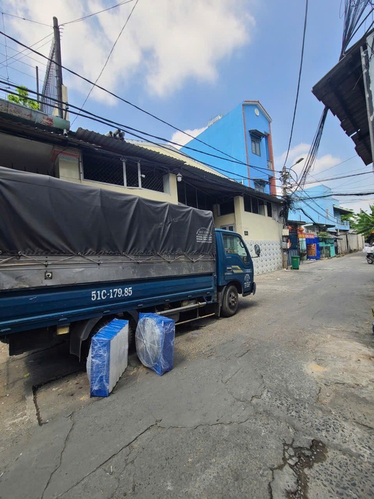 Chỉ 3.5 Tỷ! Hẻm Xe Hơi Tận Cửa – 45M2 – Cách Xe Tải 30M – Giá Rẻ Hiếm Khu Tân Thới Nhất - Phan