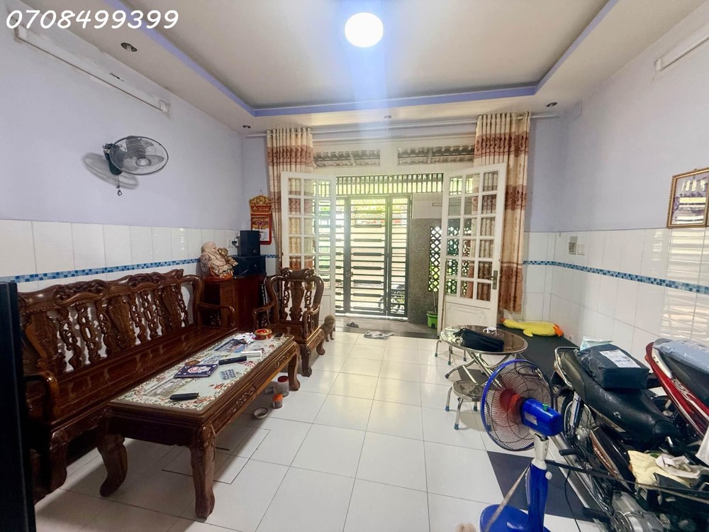 Hẻm Ôtô 7 Chỗ – 3 Tầng Hoàn Công – Ngay Ngã Tư An Sương – Gần Metro – Chỉ 6.2 Tỷ