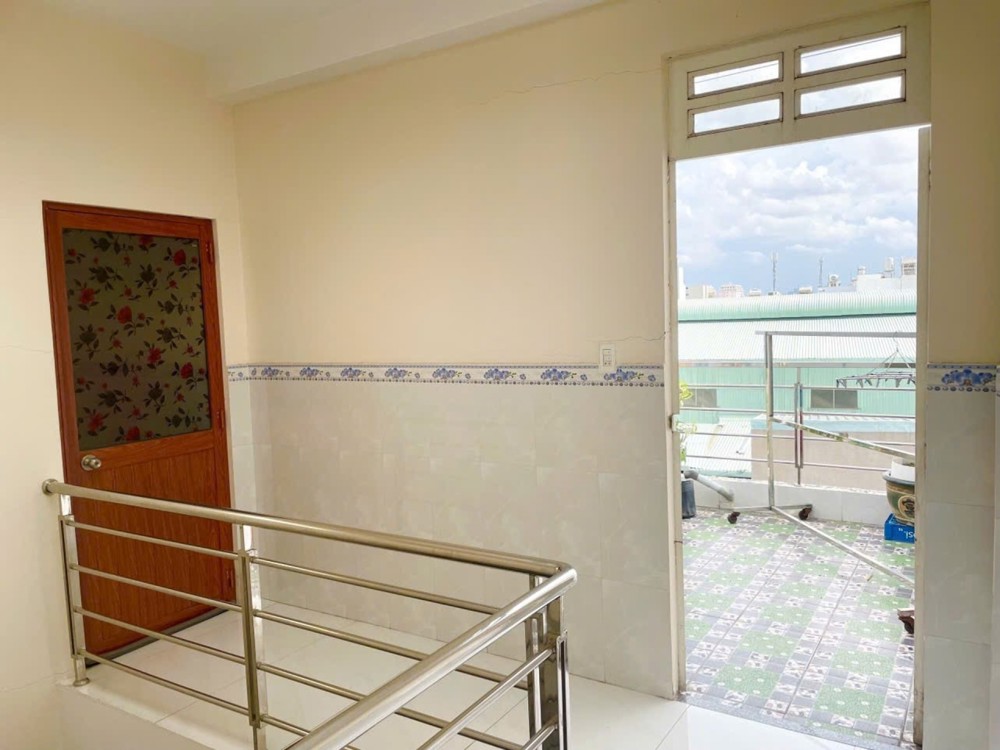 D2207 Siêu Phẩm Ngang 8M - Quận 12